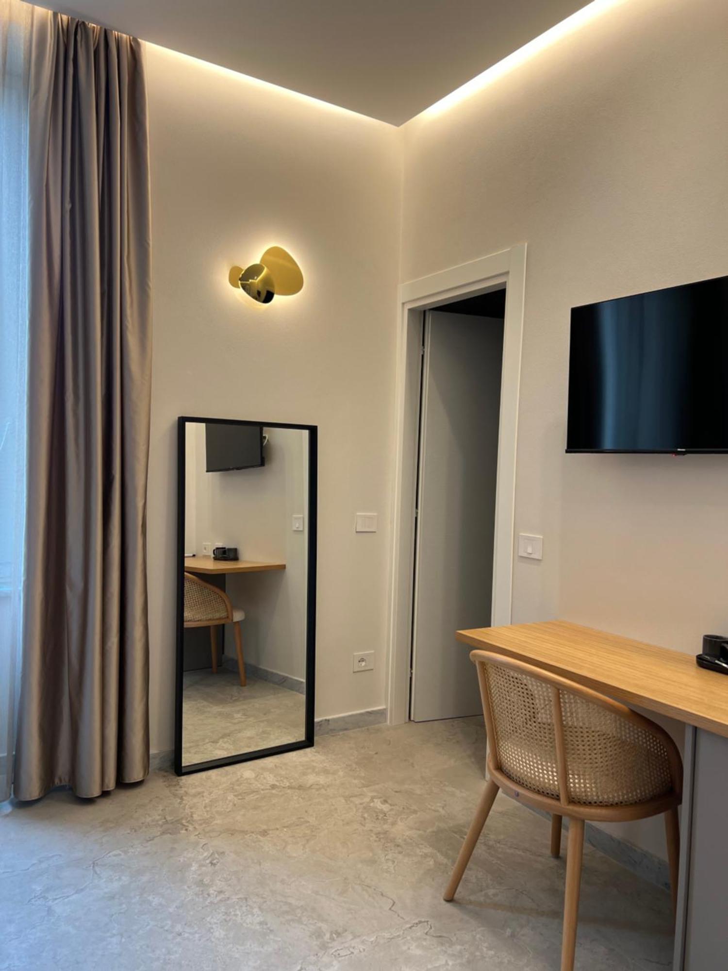 Elegant Rooms La Spezia Luaran gambar