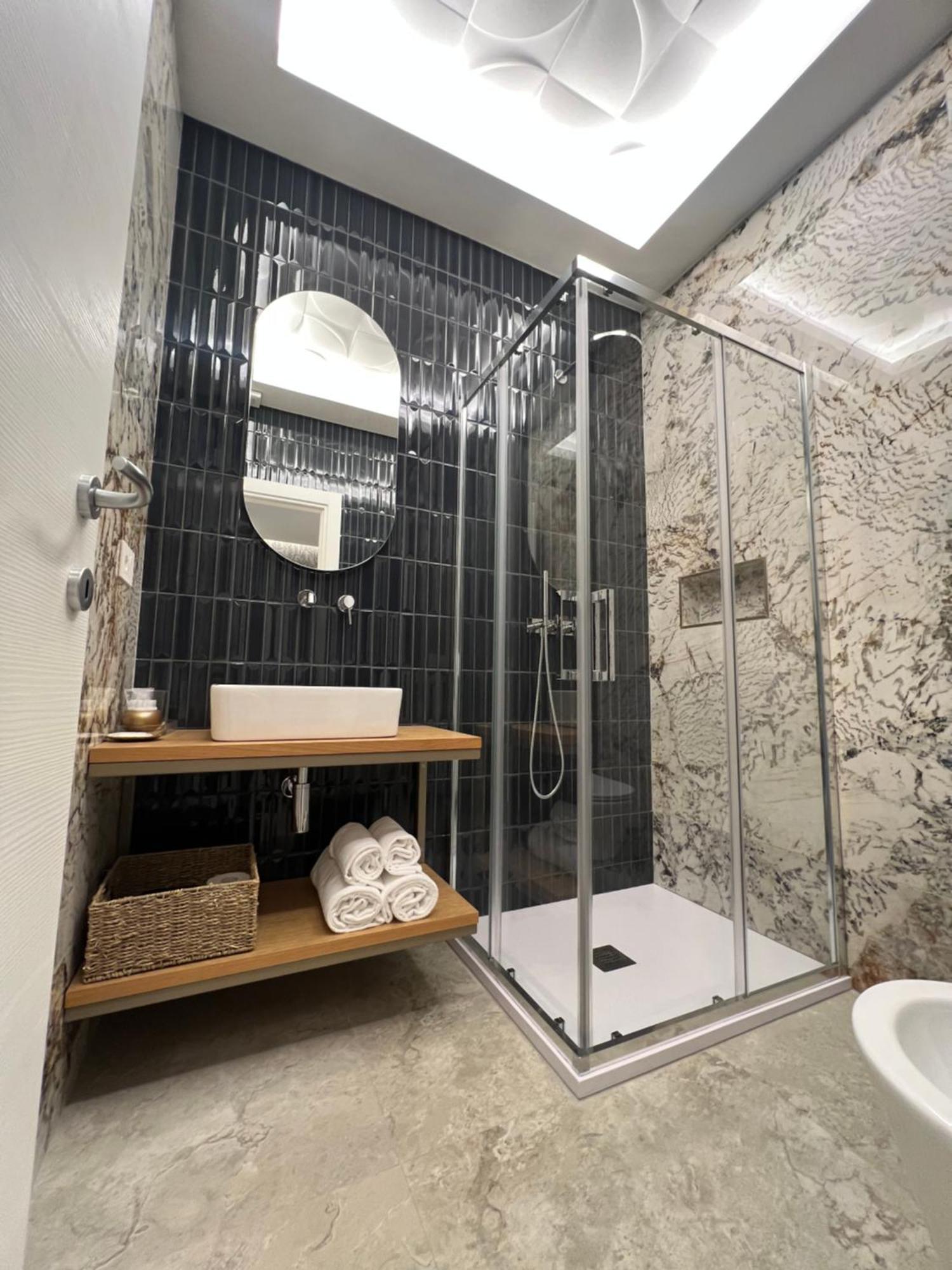 Elegant Rooms La Spezia Luaran gambar