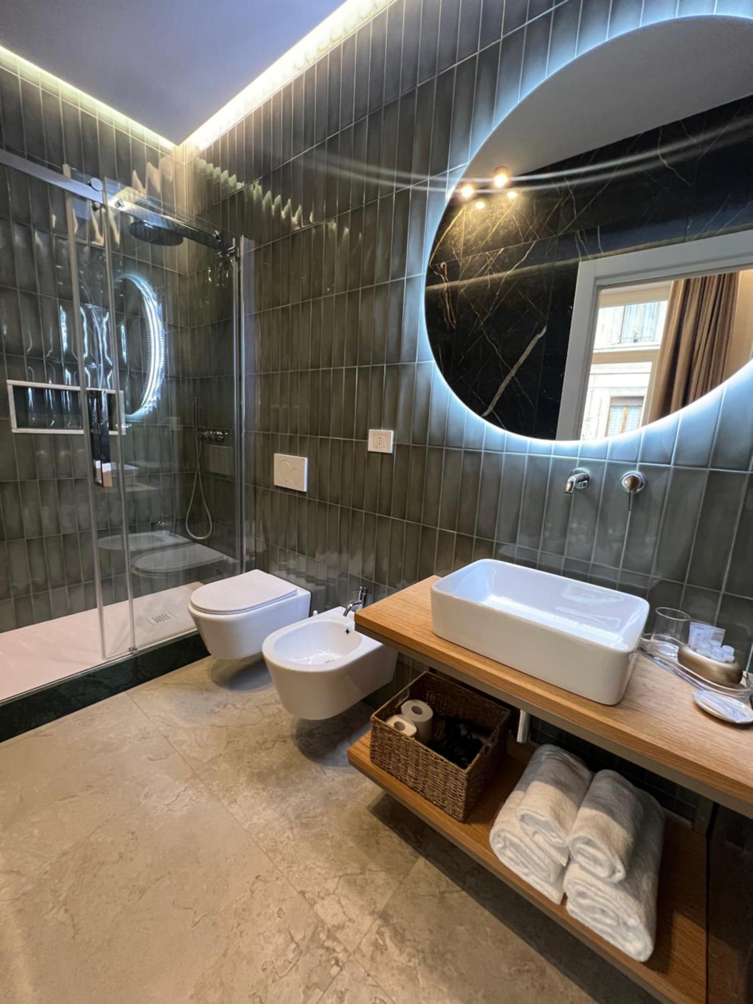 Elegant Rooms La Spezia Luaran gambar