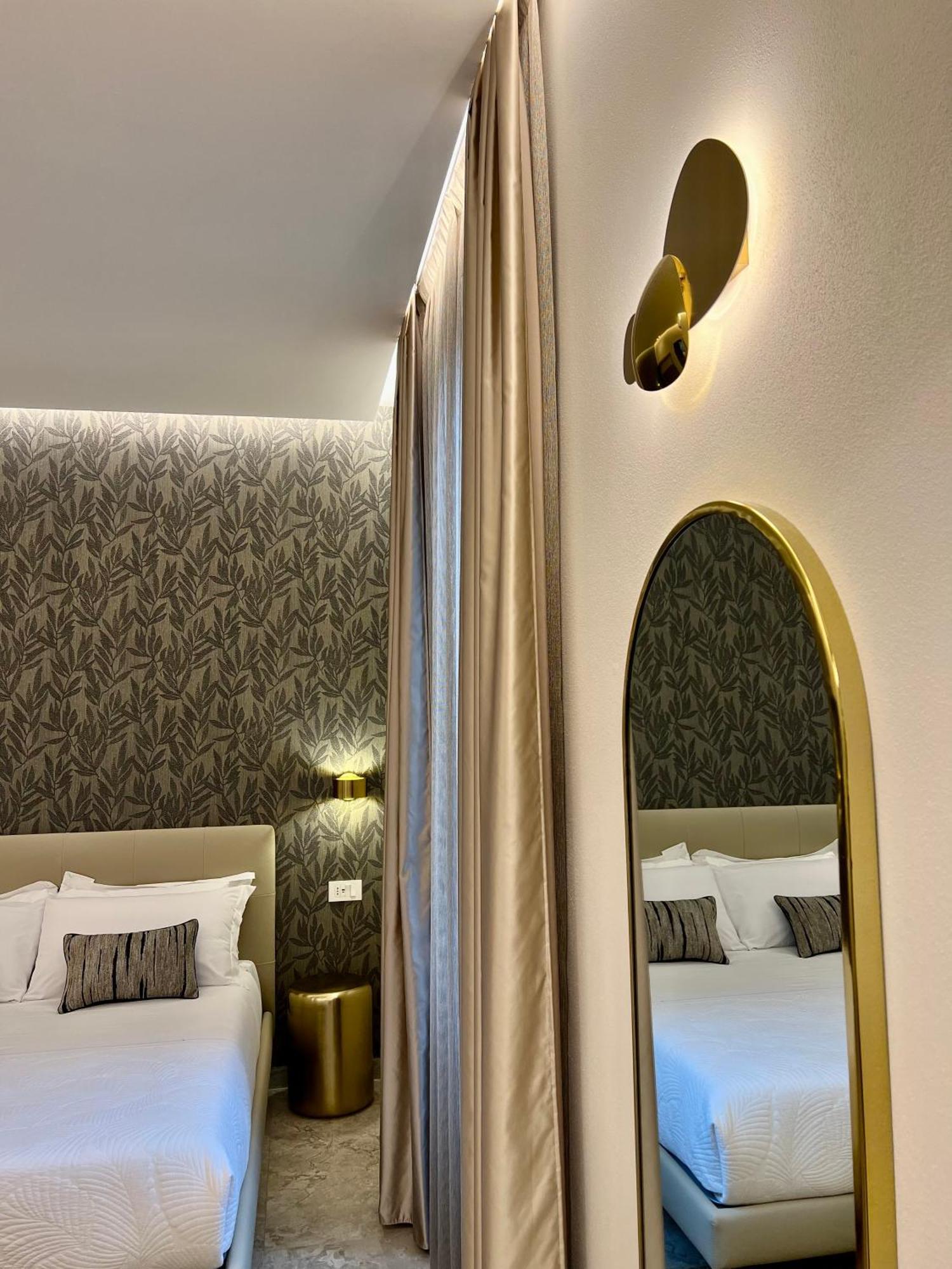 Elegant Rooms La Spezia Luaran gambar