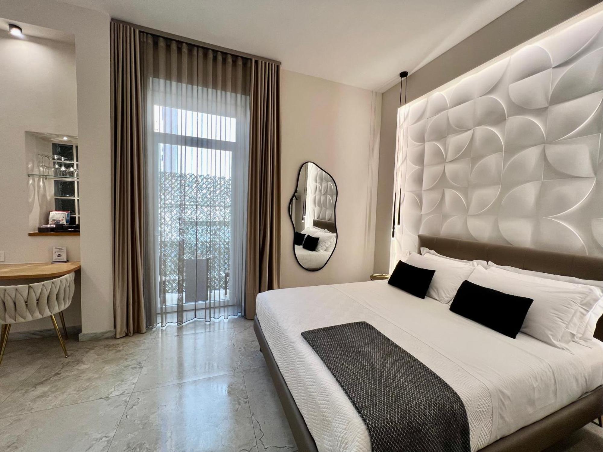 Elegant Rooms La Spezia Luaran gambar